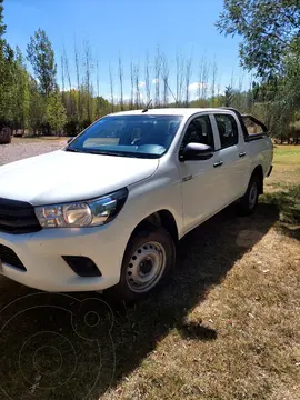 Toyota Hilux 2.4 4x4 DX TDi DC usado (2019) color Blanco precio $7.000.000