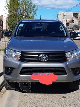foto Toyota Hilux 4X4 Cabina Doble DX 2.4 TDi usado (2020) color Plata Metálico precio u$s25.000