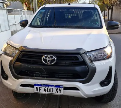 Toyota Hilux 2.8 4x4 SR TDi DC usado (2022) color Blanco precio u$s33.000