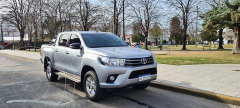 foto Toyota Hilux 2.8 4x4 SR TDi DC usado (2016) color Gris precio $4.300.000