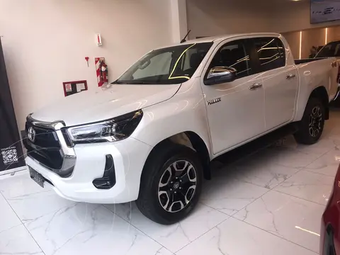 Toyota Hilux 4X4 Cabina Doble SRV 2.8 TDi Aut nuevo color Blanco precio $64.200.000