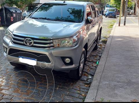 foto Toyota Hilux 2.8 4x2 SRV TDi DC usado (2017) precio $3.190.000