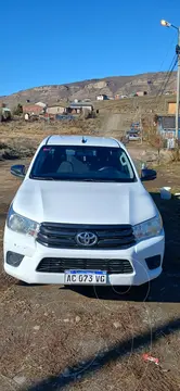 Toyota Hilux 2.4 4x4 DX TDi DC usado (2018) color Blanco precio $27.000.000
