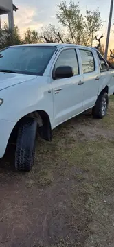 Toyota Hilux 2.5 4x2 DX DC usado (2011) color Blanco precio u$s11.000