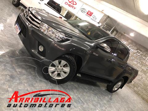 foto Toyota Hilux 2.8 4x2 SRV Pack TDi DC usado (2016) color Gris precio $7.600.000