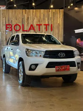 Toyota Hilux HILUX L/16 2.4 DC 4X4 TDI DX usado (2016) color Blanco precio $28.000.000