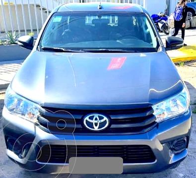 foto Toyota Hilux 2.4 4x2 DX TDi DC usado (2019) color Gris precio $4.800.000