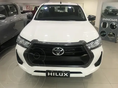 Toyota Hilux 4X2 Cabina Doble SR 2.4 TDi usado (2023) color Blanco precio $9.892.000
