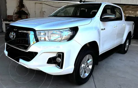 Toyota Hilux 2.8 4x2 SRV TDi DC usado (2020) color Blanco precio $45.000.000