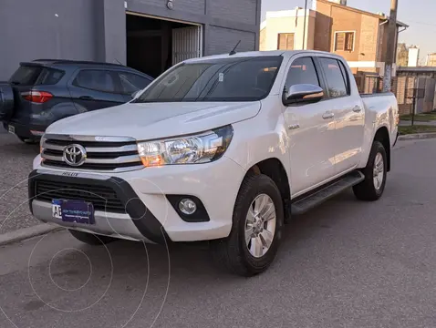 Toyota Hilux HILUX L/16 2.8 DC 4X2 TDI SRV usado (2017) color Blanco precio $35.000.000