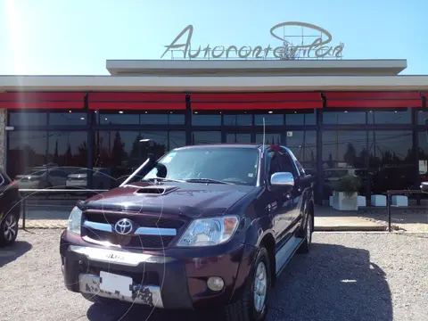 foto Toyota Hilux HILUX 3.0 D/CAB 4X4 TD SRV usado (2005) color Violeta precio $4.400.000