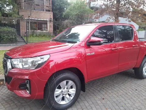 Toyota Hilux 2.4 4x2 SR TDi DC usado (2019) color Rojo Metalizado precio $36.000.000