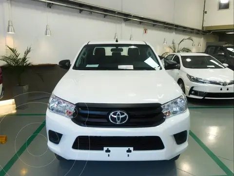 Toyota Hilux 4X4 Cabina Doble DX 2.4 TDi nuevo color Blanco precio $8.750.000