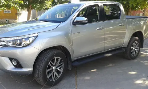 Toyota Hilux 2.8 4x2 SRX TDi DC usado (2018) color Plata Metalico precio u$s35.000