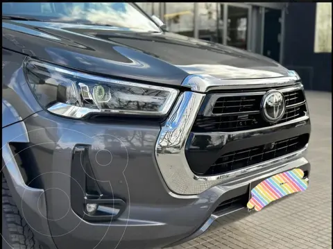 Toyota Hilux 4X4 Cabina Doble SRX 2.8 TDi Aut usado (2025) color Gris Oscuro precio $80.000.000