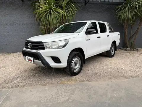 Toyota Hilux HILUX L/16 2.4 DC 4X4 TDI DX usado (2017) color Blanco precio $33.000.000