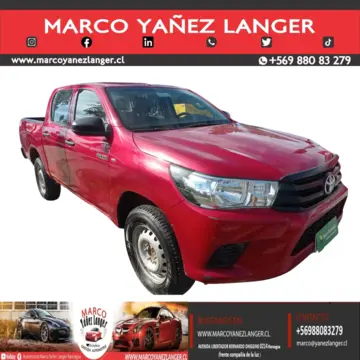 Toyota Hilux 2.4L DX CD 4x2 usado (2021) color Rojo precio $16.390.000