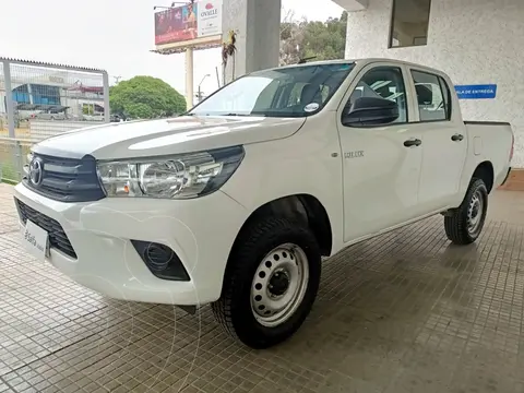 Toyota Hilux 2.4 4x4 DX CD usado (2019) color Blanco precio $17.200.000
