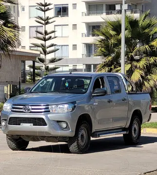Toyota Hilux 2.4L DX CD 4x4 usado (2021) color Gris precio $19.900.000