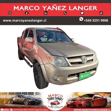 Toyota Hilux 2.5 4X2 Cabina Doble usado (2006) color Marron precio $8.690.000