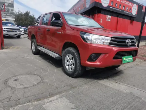 Toyota Hilux 2.4 4x2 DX CD usado (2018) color Rojo precio $12.990.000