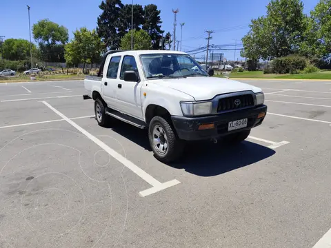 Toyota Hilux 3.0 4X2 Cabina Doble DX usado (2004) color Blanco precio $4.700.000