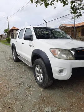 Toyota Hilux 2.5L Diesel 4x4 usado (2008) color Blanco precio $75.000.000