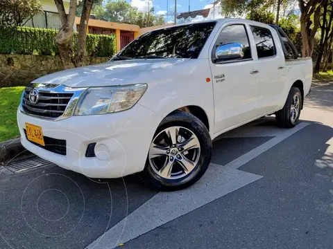 Toyota Hilux 2.7L 4x2 DC usado (2015) color Blanco precio $96.900.000