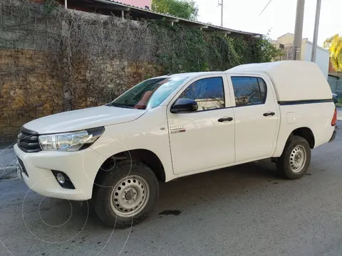 Toyota Hilux Cabina Doble Diesel 4X4 usado (2022) color Blanco precio $450,000