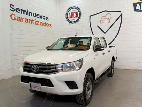 Toyota Hilux Cabina Doble Base usado (2021) color Blanco precio $375,000