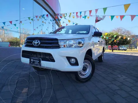 Toyota Hilux Cabina Doble Diesel usado (2022) color Blanco financiado en mensualidades(enganche $136,225 mensualidades desde $13,282)