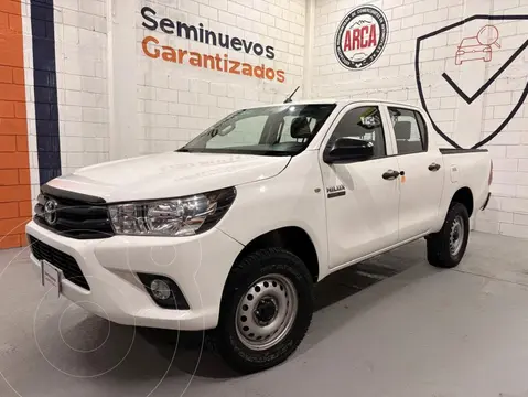 Toyota Hilux Cabina Doble SR usado (2021) color Blanco precio $407,000