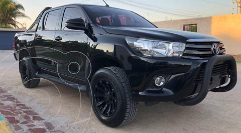 Toyota Hilux Cabina Doble SR usado (2018) color Negro precio $352,500