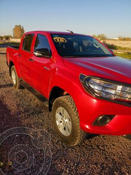 Toyota Hilux Cabina Doble SR usado (2016) color Rojo precio $285,000