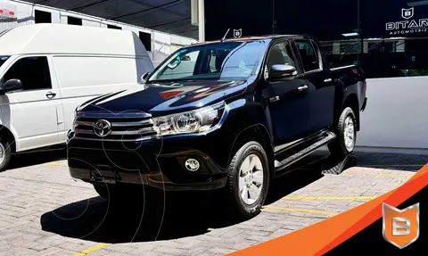 Toyota Hilux Cabina Doble SR usado (2018) color Negro precio $389,900