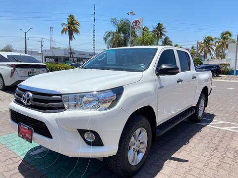 foto Toyota Hilux Cabina Doble SR financiado en mensualidades enganche $52,000
