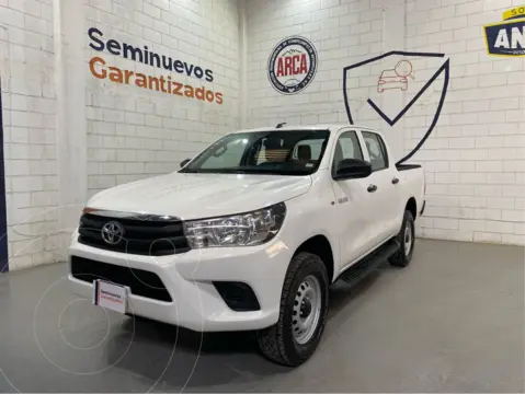 Toyota Hilux Cabina Doble Base usado (2021) color Blanco precio $375,000