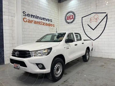 Toyota Hilux Cabina Doble SR usado (2022) color Blanco precio $391,000