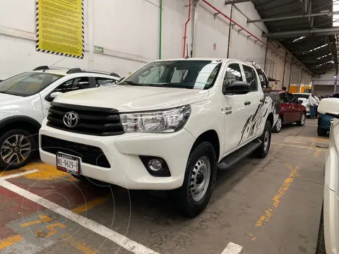 Toyota Hilux Cabina Doble Diesel 4X4 usado (2021) color Blanco financiado en mensualidades(enganche $151,000 mensualidades desde $13,000)