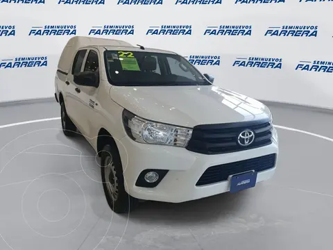 Toyota Hilux Cabina Doble SR usado (2022) color Blanco financiado en mensualidades(enganche $118,985 mensualidades desde $9,869)