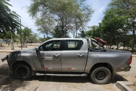 Toyota Hilux 2.4L TDi 4x4 CD SR usado (2016) color Plata precio u$s22,000