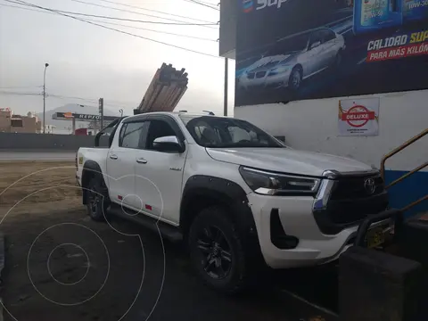 Toyota Hilux 2.8L TDi 4x4 CD SRV Aut usado (2022) color Blanco precio u$s31,000