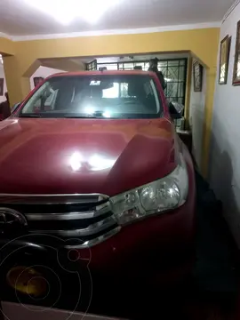 Toyota Hilux 2.8L Tdi 4x4 CD SRV usado (2017) color Rojo precio $24,000