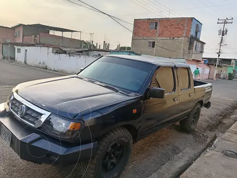 Toyota Hilux Doble Cabina 2.7L 4x4 usado (2013) color Negro precio u$s7.000