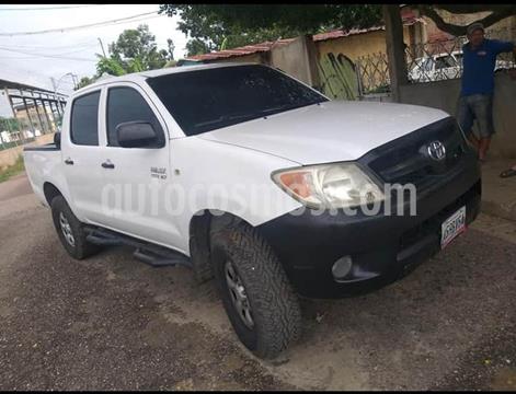 foto Toyota Hilux Doble Cabina 2.7L 4x4 usado (2007) color Blanco Nieve precio u$s11.500