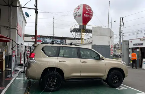Toyota Land Cruiser Prado TX-L 4.0L Aut usado (2013) color Bronce precio u$s30,000