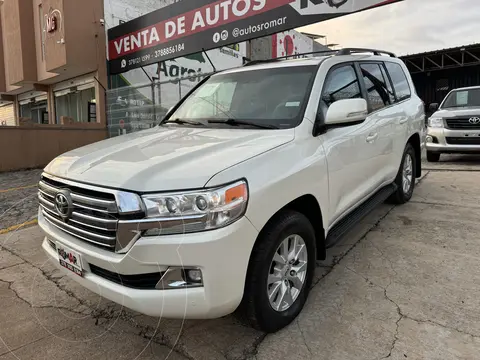 Toyota Land Cruiser 5.7L 4x4 usado (2016) color Blanco precio $1,179,999