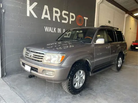Toyota Land Cruiser 4.7L 4x4 usado (2006) color plateado precio $479,900