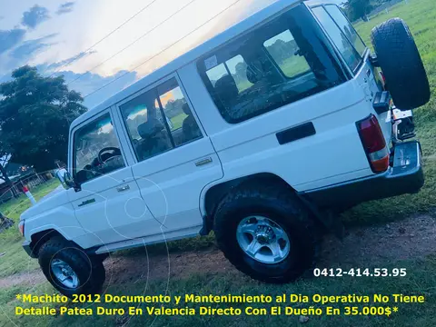 Toyota Macho Ch. Largo STD 4x4 usado (2012) color Blanco precio u$s35.000