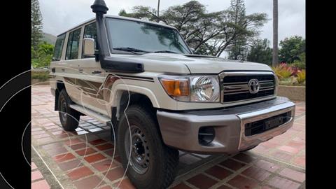 foto Toyota Macho Ch. Largo STD 4x4 usado (2020) precio Bs.65.000